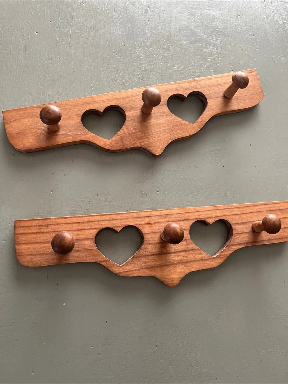 Cottage core Mini Wooden Heart cutout Rack Wall pegs